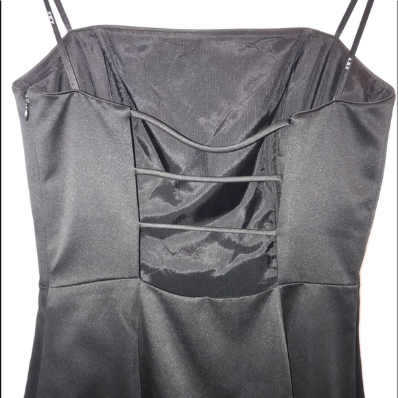 Black Evening/ Prom Dress - Picture 5 of 8